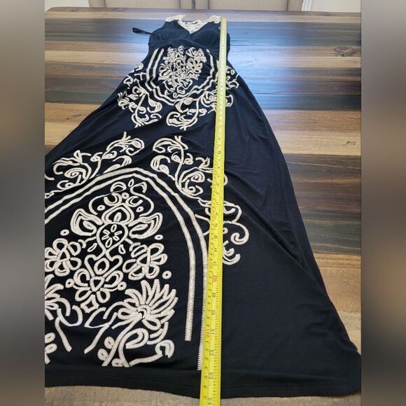 Papaya Embroidered Knit Maxi Dress Full Length Black Size M Made in USA - Picture 10 of 10